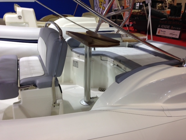 slider 1 Marlin Boat  226 FB